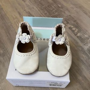Robeez 6-12 mo Mary Janes.